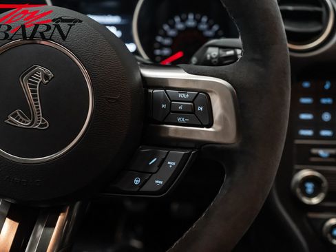 Used 2016 Ford Mustang Shelby GT350 w/ Track Package image 32