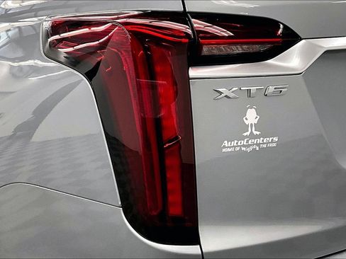 Used 2025 Cadillac XT6 Premium Luxury FWD image 35