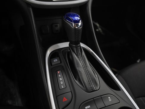 Used 2017 Chevrolet Volt LT w/ Comfort Package FWD image 21