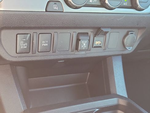 Certified 2023 Toyota Tacoma SR5 w/ Technology Package image 25