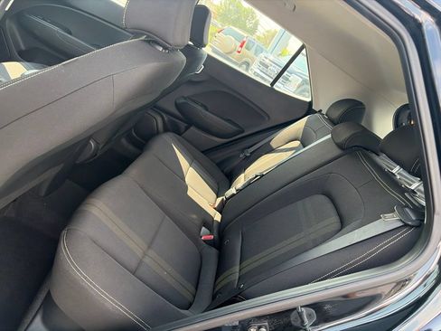 Used 2020 Hyundai Venue SEL FWD image 10