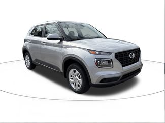 New 2026 Hyundai Venue SE video 1