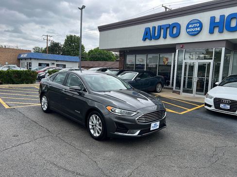 Used 2019 Ford Fusion SEL FWD image 3