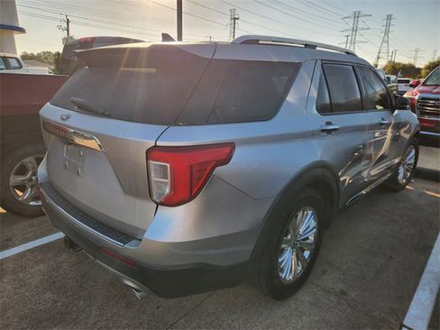 Used 2021 Ford Explorer Limited w/ Equipment Group 301A image 5