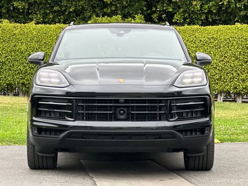 New 2026 Porsche Cayenne S image 11
