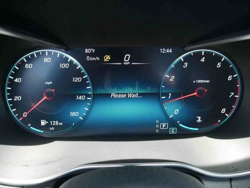 Used 2021 Mercedes-Benz C 300 4MATIC Sedan image 44