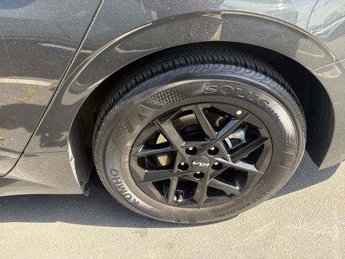 Used 2025 Kia K5 LXS FWD image 29