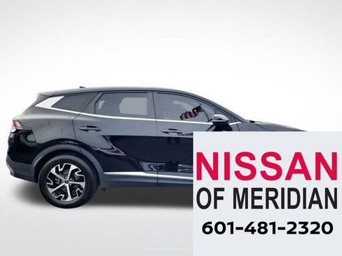 Used 2023 Kia Sportage EX image 6