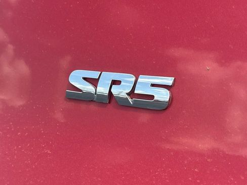 Used 2015 Toyota 4Runner SR5 RWD image 29
