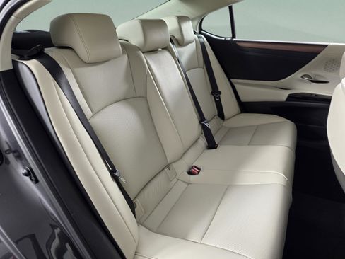 New 2025 Lexus ES 350 w/ Premium Package image 11