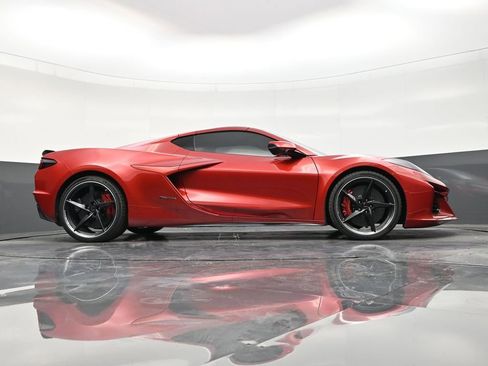 Used 2025 Chevrolet Corvette E-Ray w/ Stealth Interior Trim Package AWD/4WD image 26