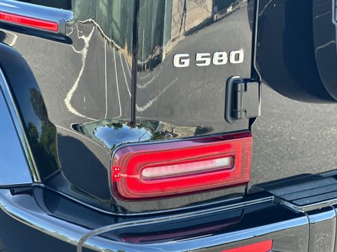 Used 2025 Mercedes-Benz G 580 w/ EQ Technology image 12