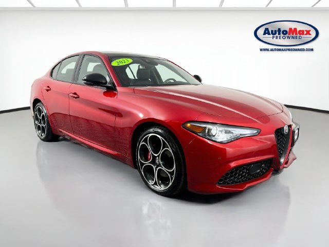 Used 2023 Alfa Romeo Giulia Veloce AWD/4WD image 1