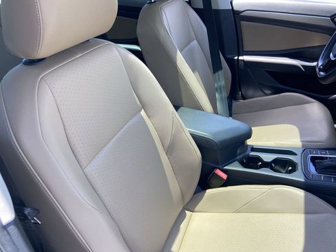 Used 2019 Volkswagen Jetta SE FWD image 23