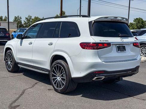 New 2026 Mercedes-Benz GLS 580 4MATIC image 8