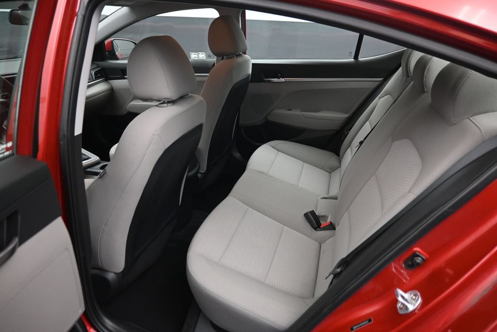 Used 2019 Hyundai Elantra SE FWD image 10