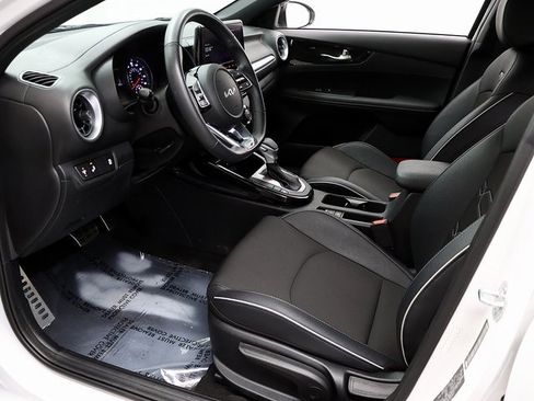 Used 2024 Kia Forte GT-Line image 10