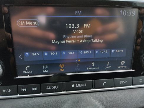 Used 2024 Nissan Sentra S FWD image 25