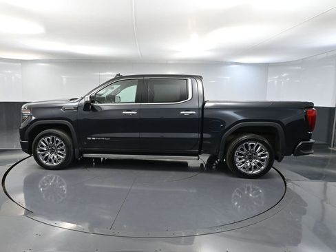 Used 2023 GMC Sierra 1500 Denali Ultimate image 9