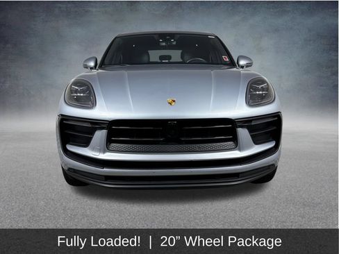 Used 2023 Porsche Macan w/ Premium Package Plus AWD/4WD image 2
