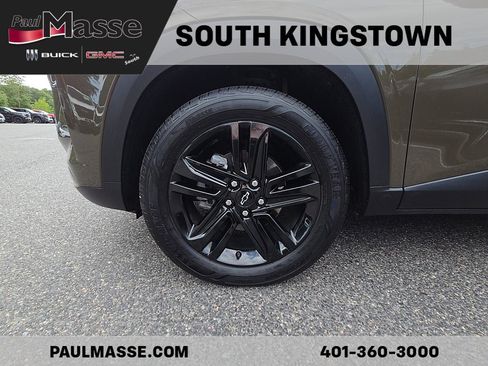 Used 2024 Chevrolet Trax ACTIV w/ Driver Confidence Package FWD image 8