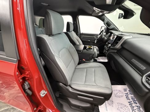 Used 2022 RAM 1500 Big Horn AWD/4WD image 18