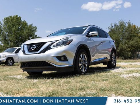 Used 2018 Nissan Murano SV FWD image 1