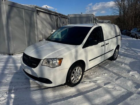Used 2014 RAM C/V Tradesman image 3
