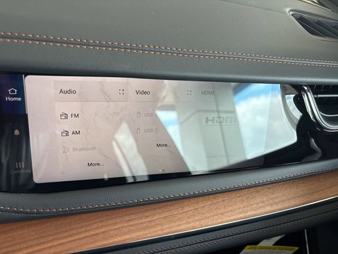 New 2025 Jeep Grand Cherokee Summit image 22