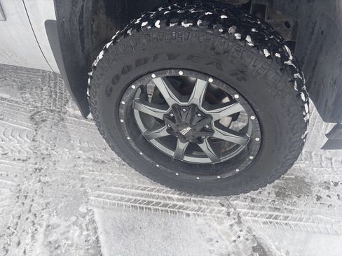 Used 2012 GMC Sierra 1500 SLE w/ Power Tech Package image 10