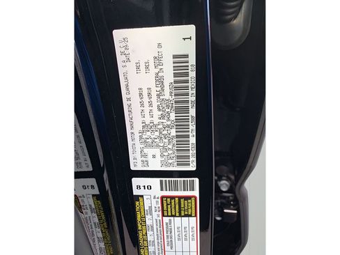 New 2025 Toyota Tacoma Limited AWD/4WD image 31