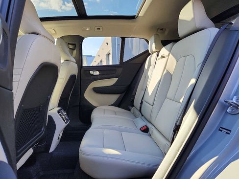 Used 2025 Volvo XC40 B5 Ultra w/ Protection Package Premier image 10