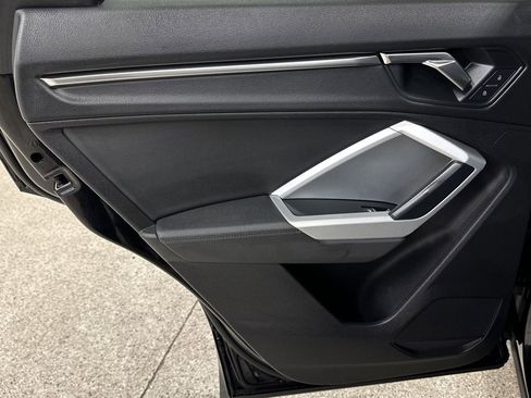 Used 2022 Audi Q3 2.0T Premium image 14