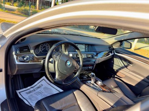 Used 2011 BMW 535i xDrive Sedan image 26