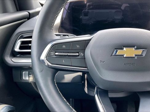Used 2024 Chevrolet Traverse LT FWD image 10