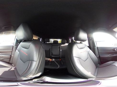 Used 2025 Jeep Compass Trailhawk image 42