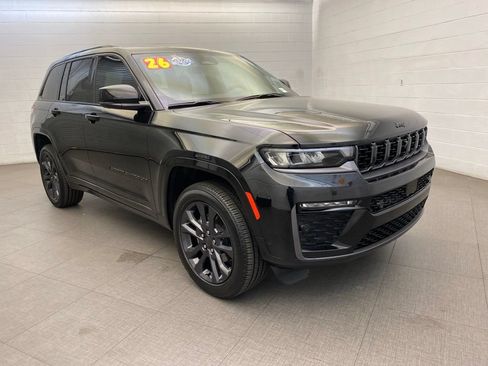 Certified 2026 Jeep Grand Cherokee Limited AWD/4WD image 14