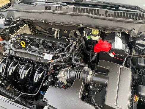 Used 2014 Ford Fusion SE image 25