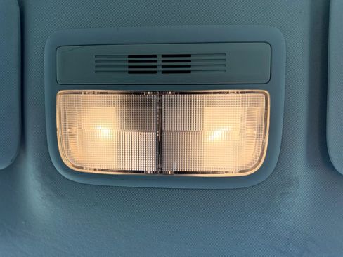 Used 2019 Honda HR-V LX image 40