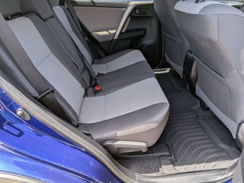 Used 2015 Toyota RAV4 LE AWD/4WD image 17