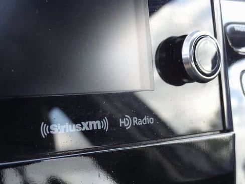 Used 2024 Toyota Camry XLE image 21