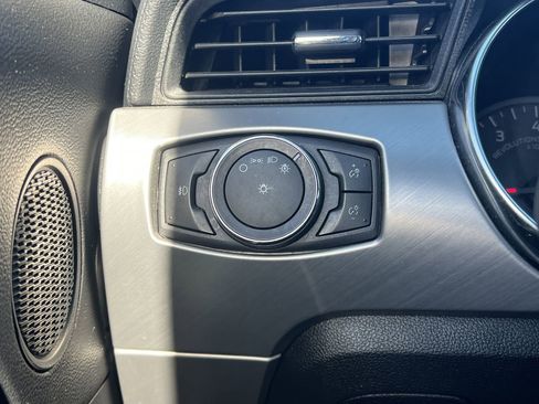 Used 2020 Ford Mustang Premium image 15