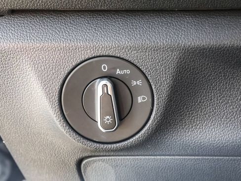 Certified 2024 Volkswagen Jetta SE FWD image 18