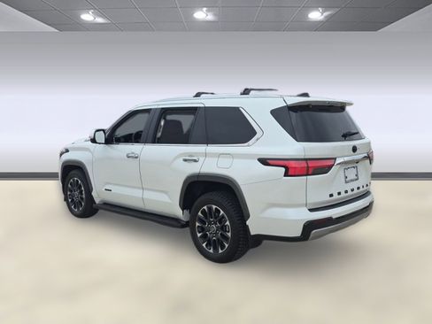 Used 2024 Toyota Sequoia Limited image 3