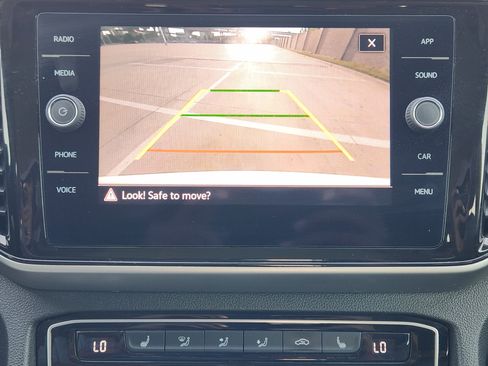 Used 2022 Volkswagen Atlas SE w/ Panoramic Sunroof Package image 19