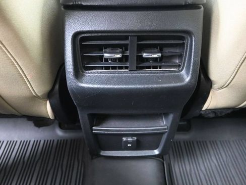 Used 2019 Ford Edge SE AWD/4WD image 29