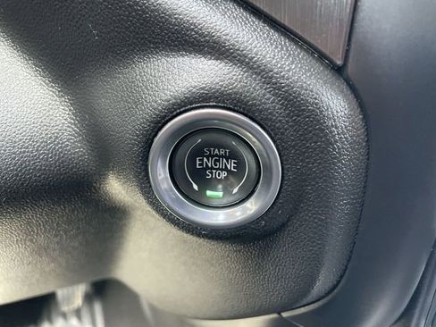 Used 2021 GMC Sierra 1500 AT4 w/ AT4 Premium Package AWD/4WD image 17
