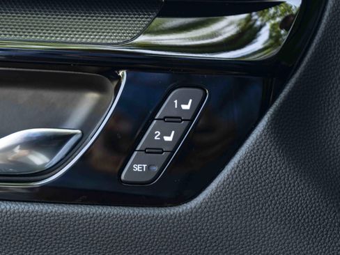 Used 2025 Honda CR-V EX-L image 38