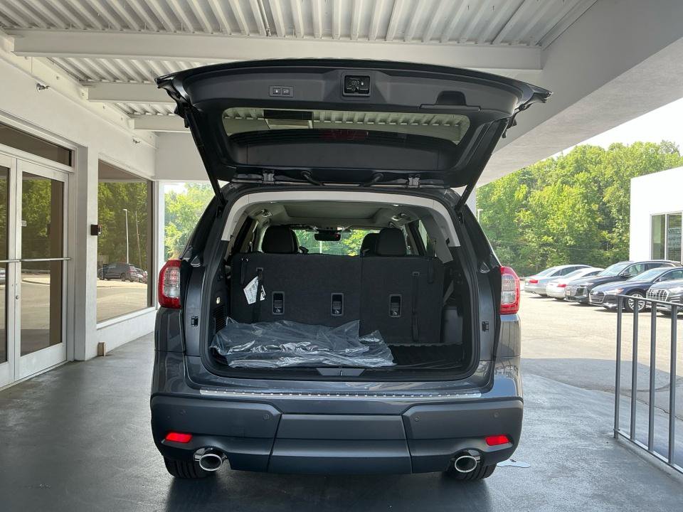 Certified 2026 Subaru Ascent Limited AWD/4WD image 14