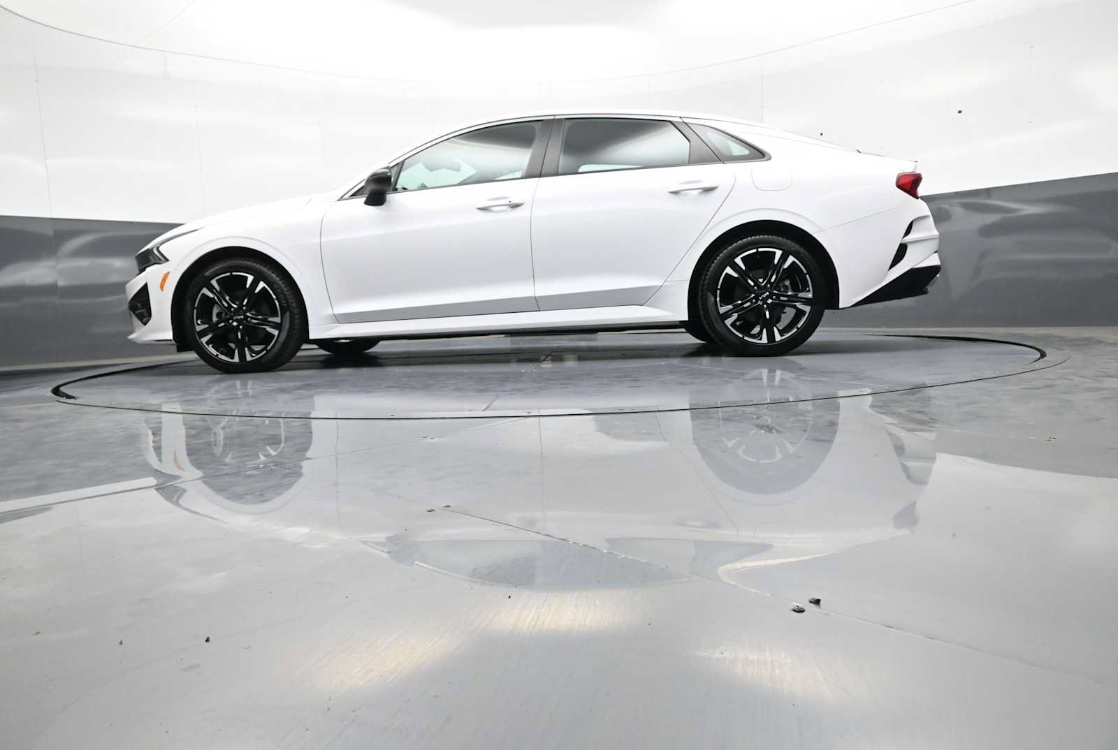 Used 2024 Kia K5 GT-Line FWD image 32